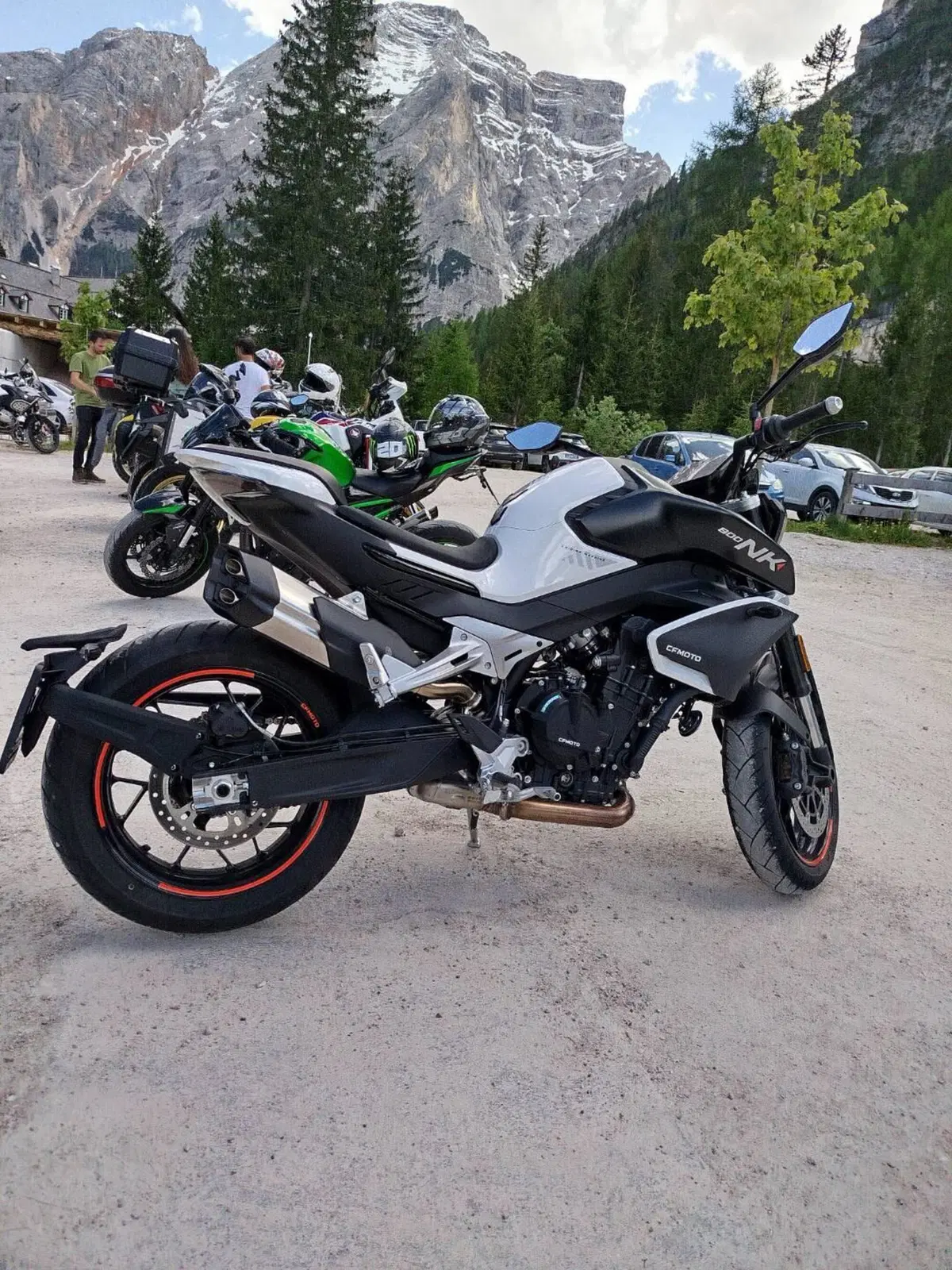 CFMOTO 800NK Advanced (2023 - 26)