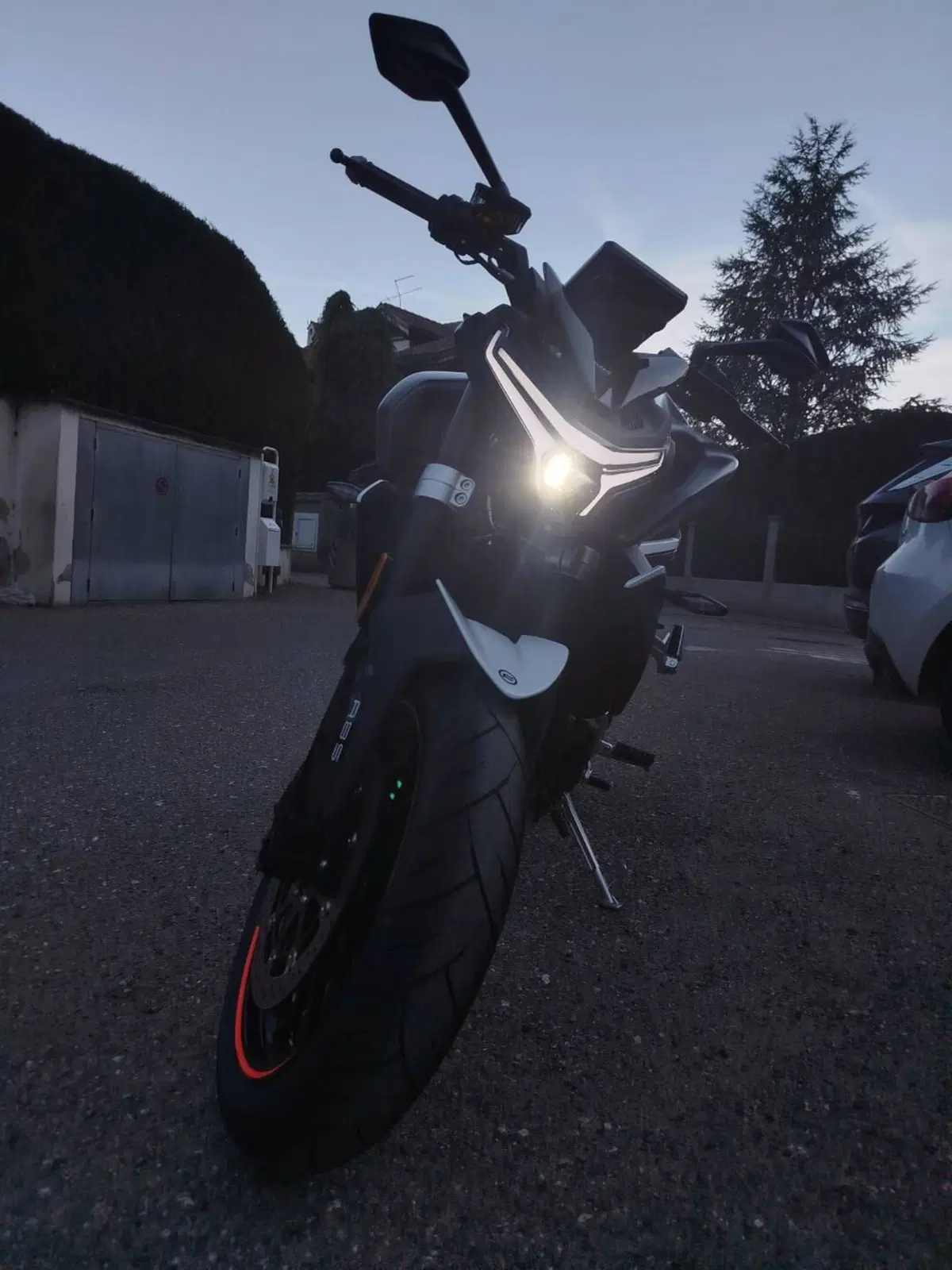 CFMOTO 800NK Advanced (2023 - 26) (3)