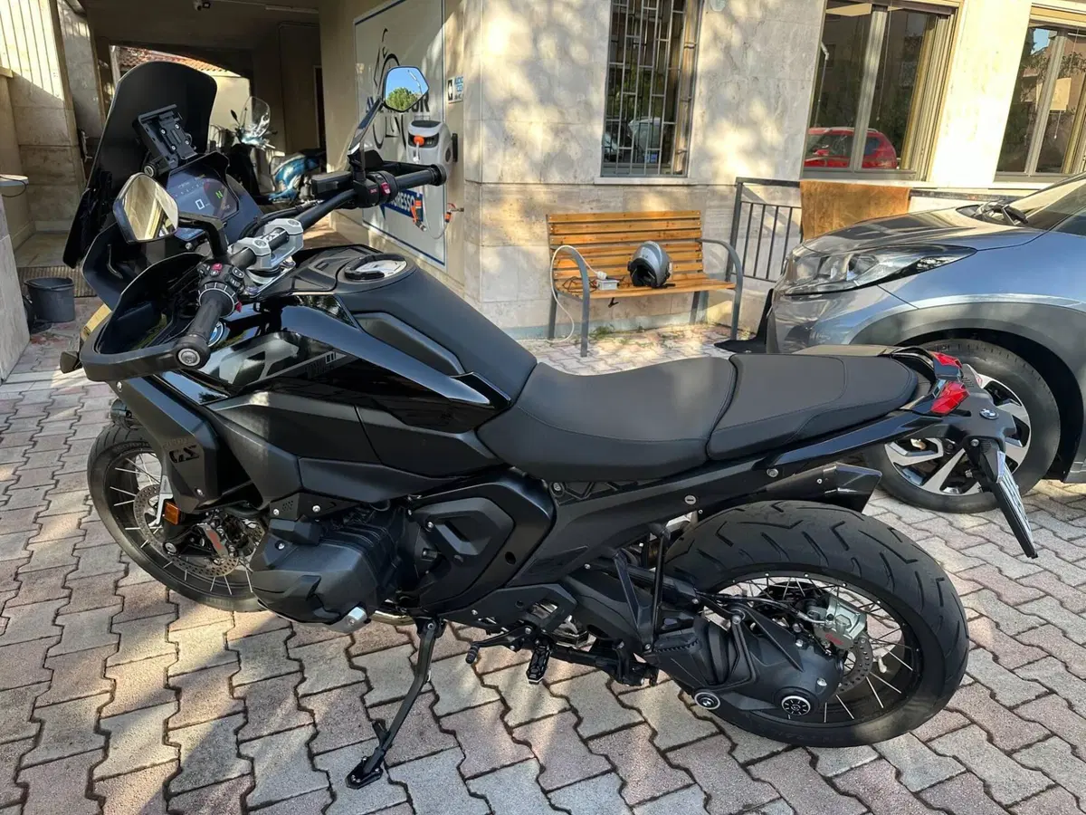Bmw R 1300 GS Triple Black (2023 - 26) (4)