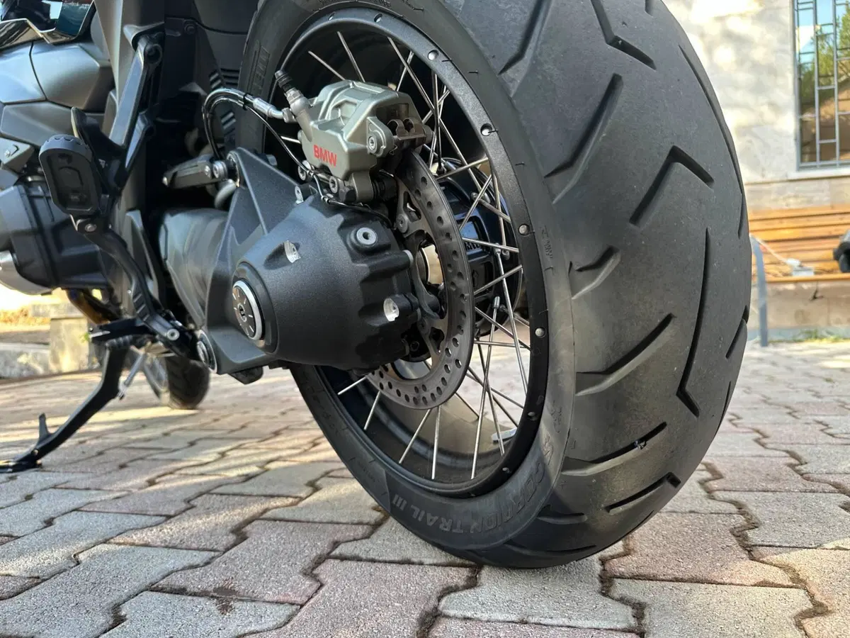 Bmw R 1300 GS Triple Black (2023 - 26) (9)