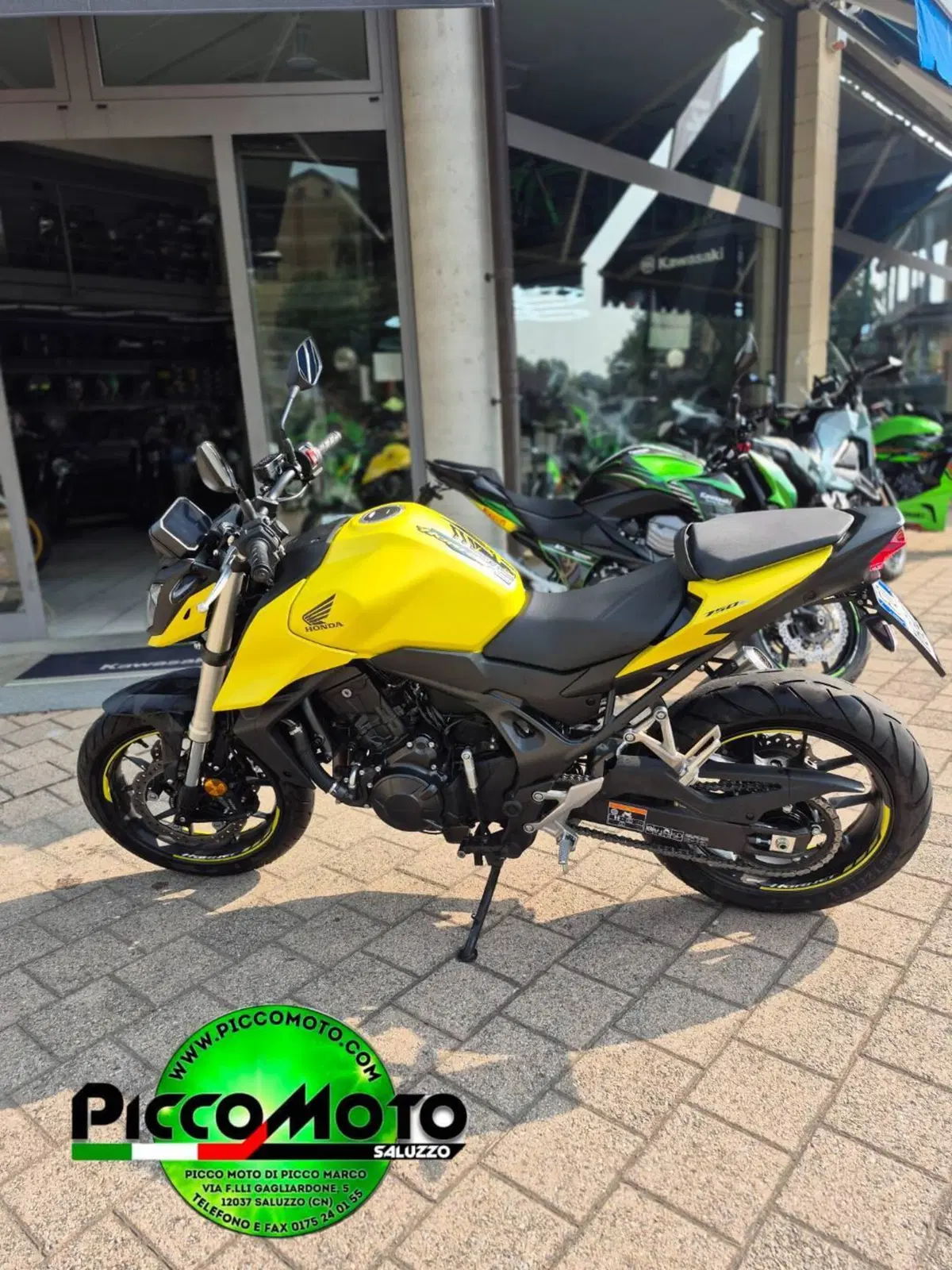 Honda CB 750 Hornet (2023 - 24) (4)