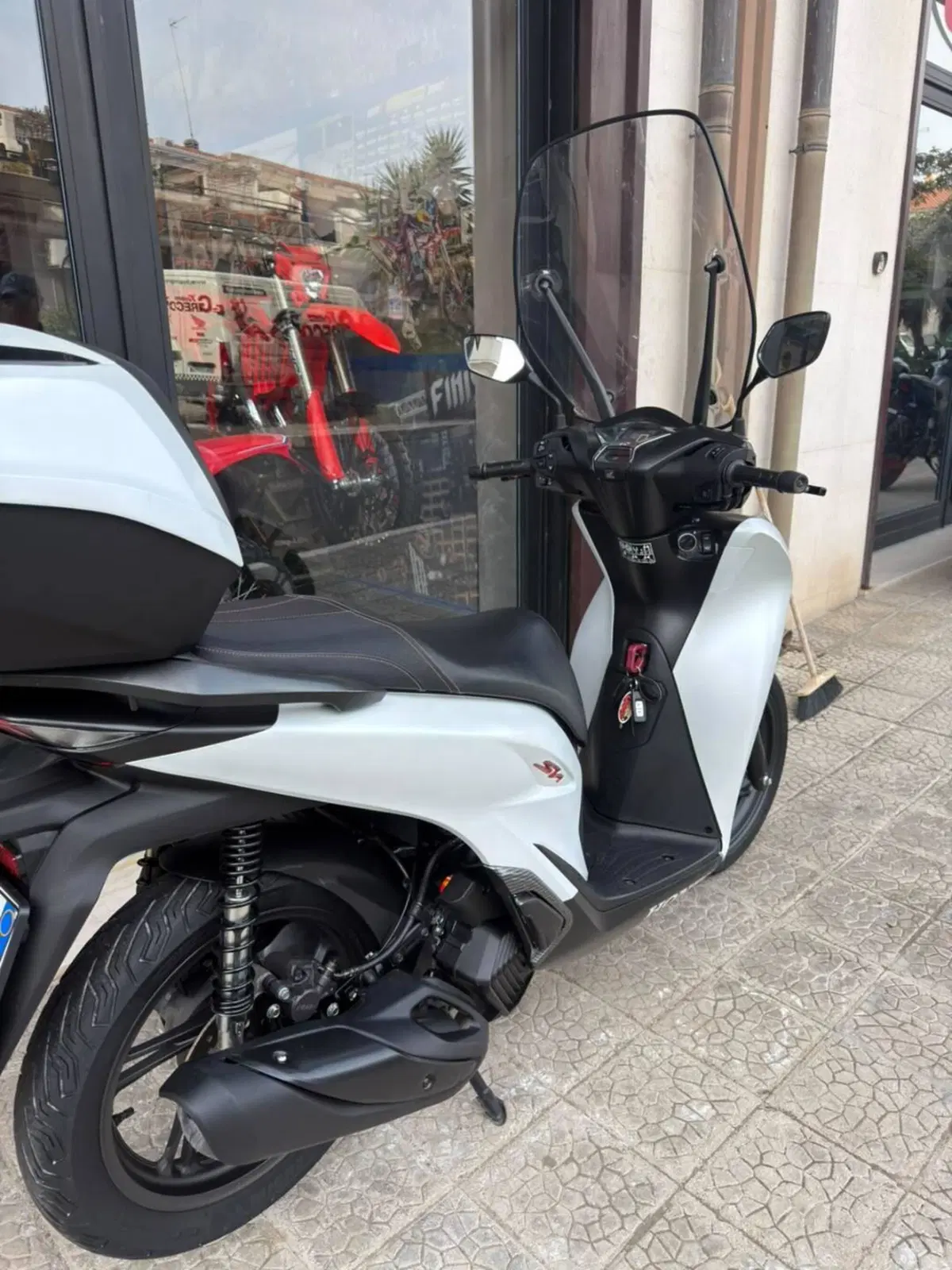 Honda SH 125i Sport (2024 - 25) (3)
