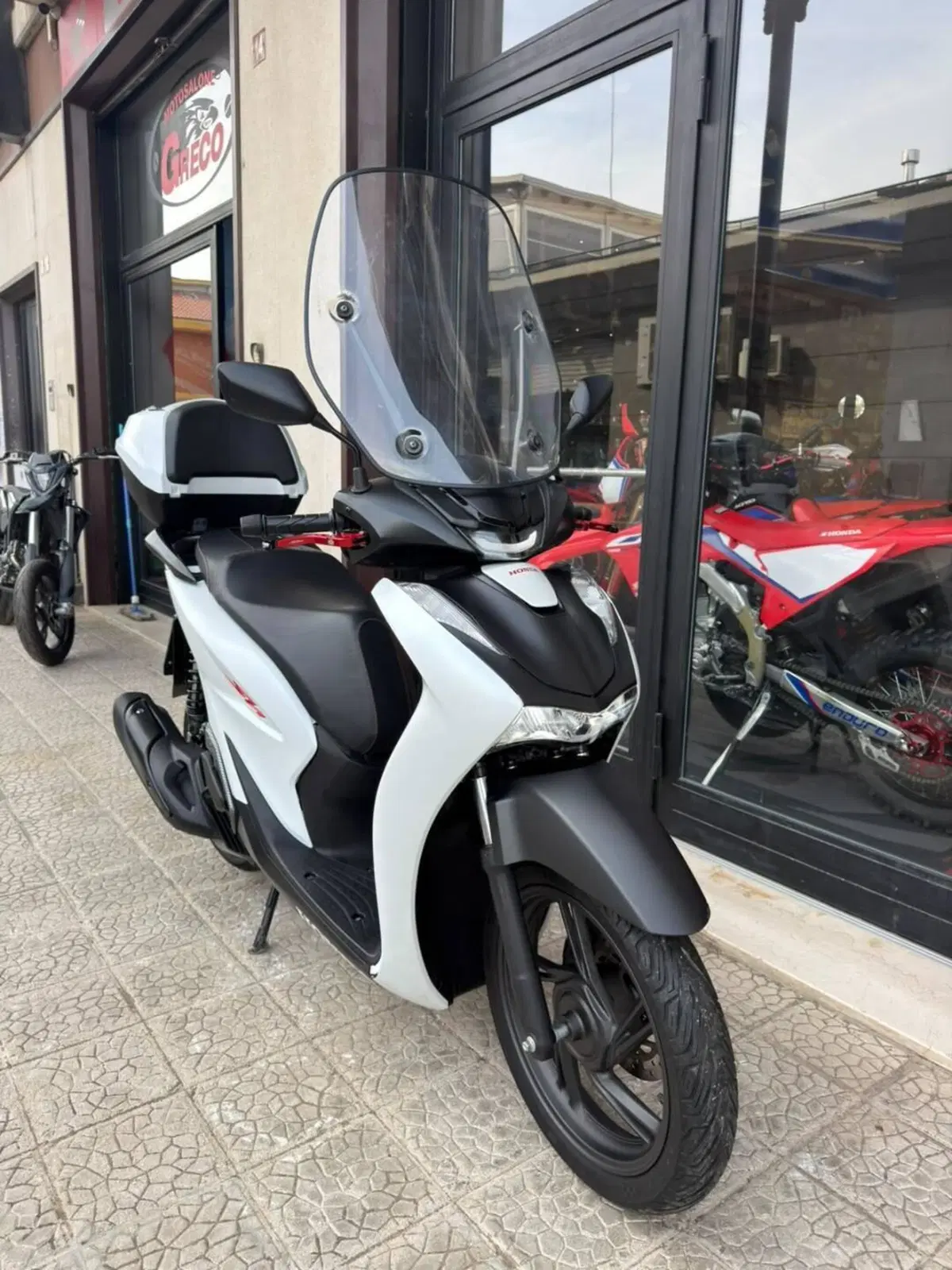 Honda SH 125i Sport (2024 - 25) (2)