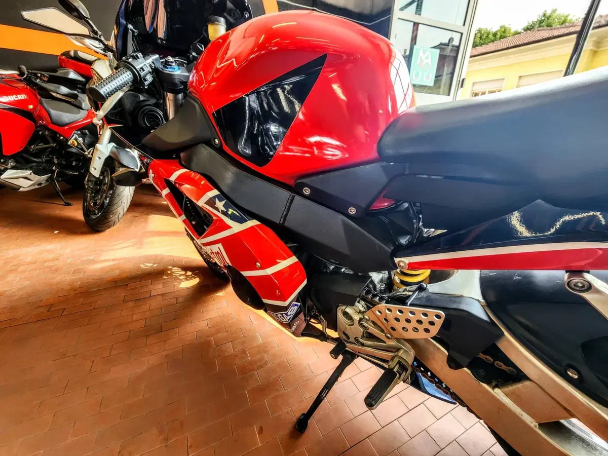 Honda CBR 900 RR Fireblade (2002 - 04) (18)