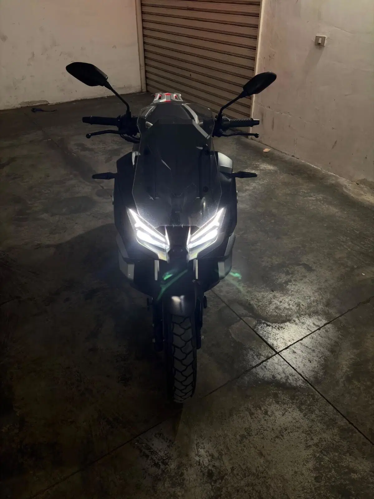 Voge Sfida SR1 ADV (2023 - 26) (2)