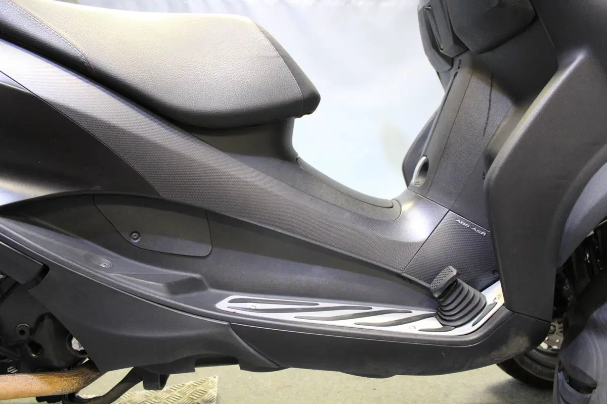 Piaggio MP3 500 Sport Hpe (2018 - 20) (9)