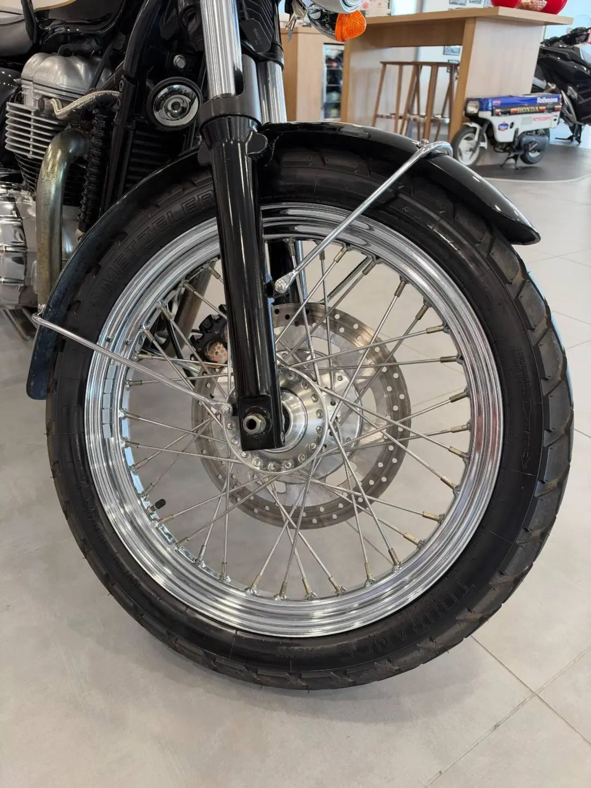 Triumph Bonneville T100 (2001 - 07) (16)