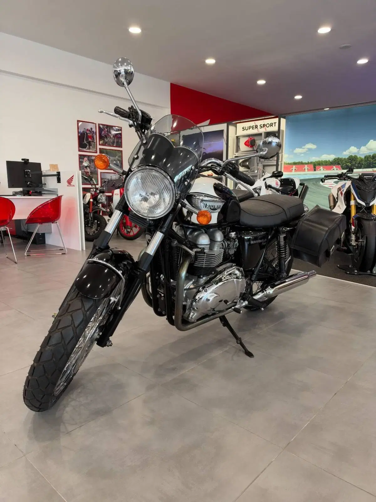 Triumph Bonneville T100 (2001 - 07)