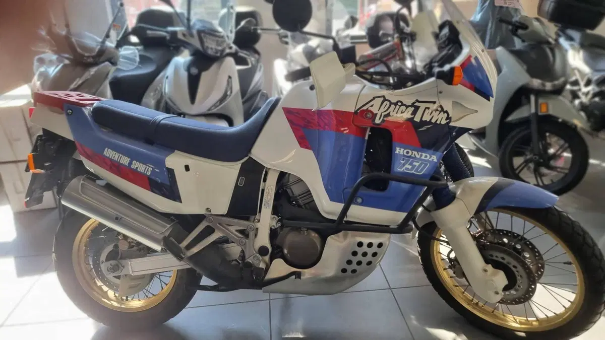 Honda XRV750 AFRICA TWIN HRC 