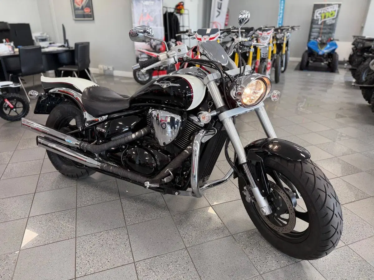 Suzuki Intruder 800 M (2009 - 17) (2)