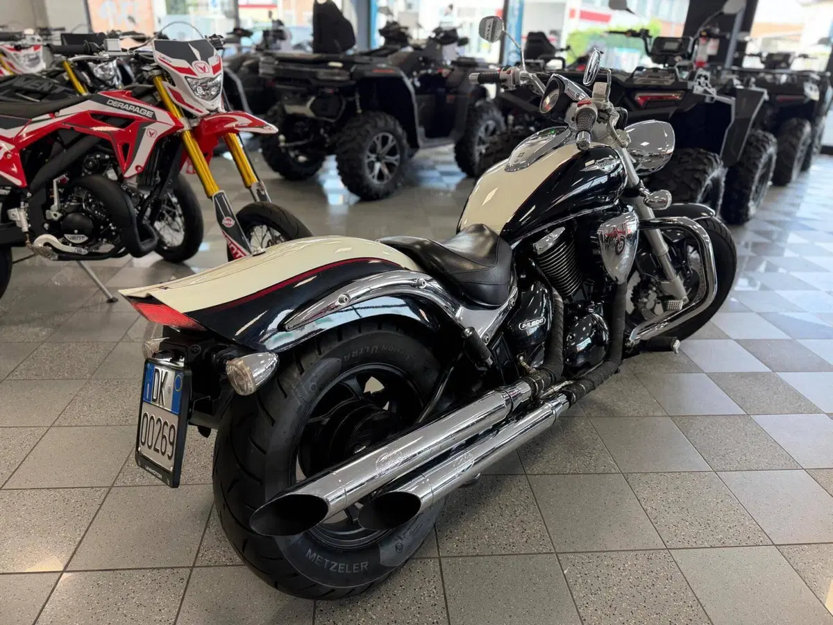 Suzuki Intruder 800 M (2009 - 17) (3)