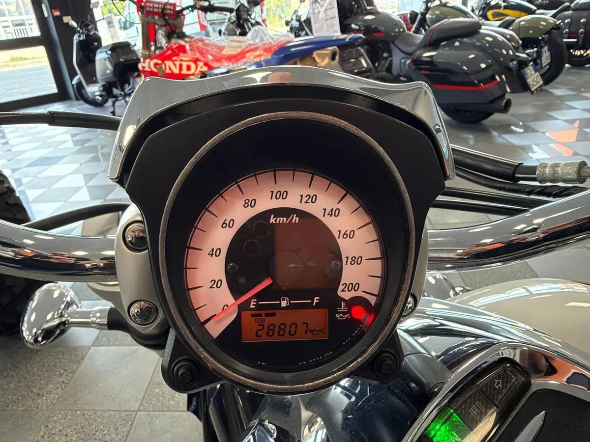 Suzuki Intruder 800 M (2009 - 17) (17)