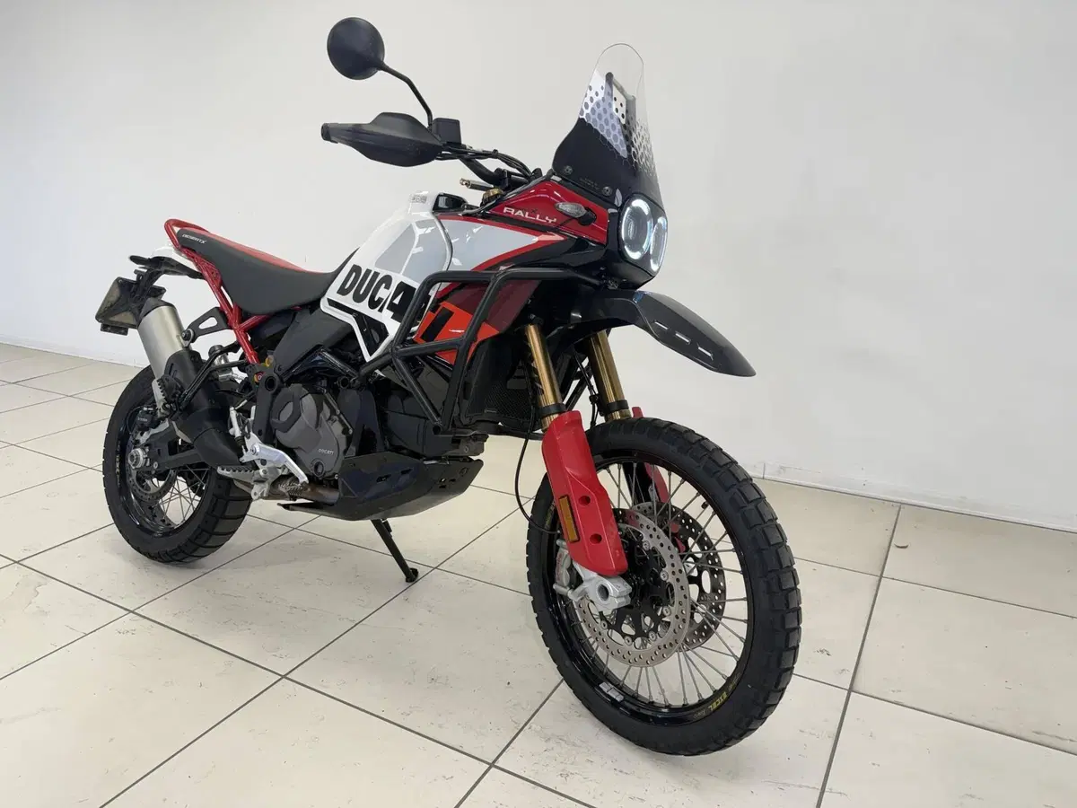 Ducati DesertX (2022 - 25) (2)