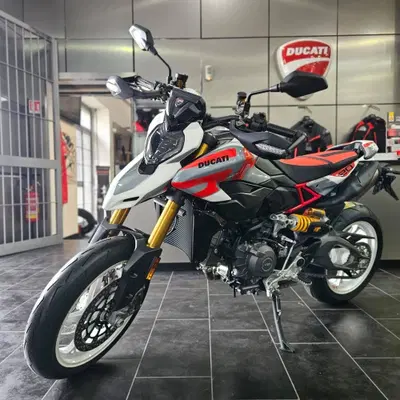 Ducati Hypermotard V2 SP (2026) usata