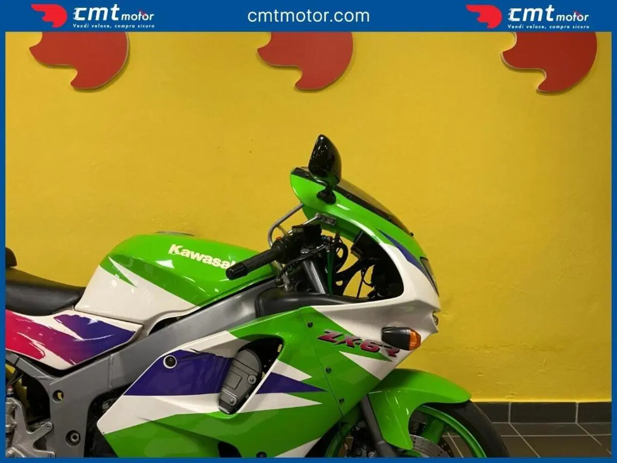 Kawasaki Ninja 600 ZX-6R (1995 - 97) (8)
