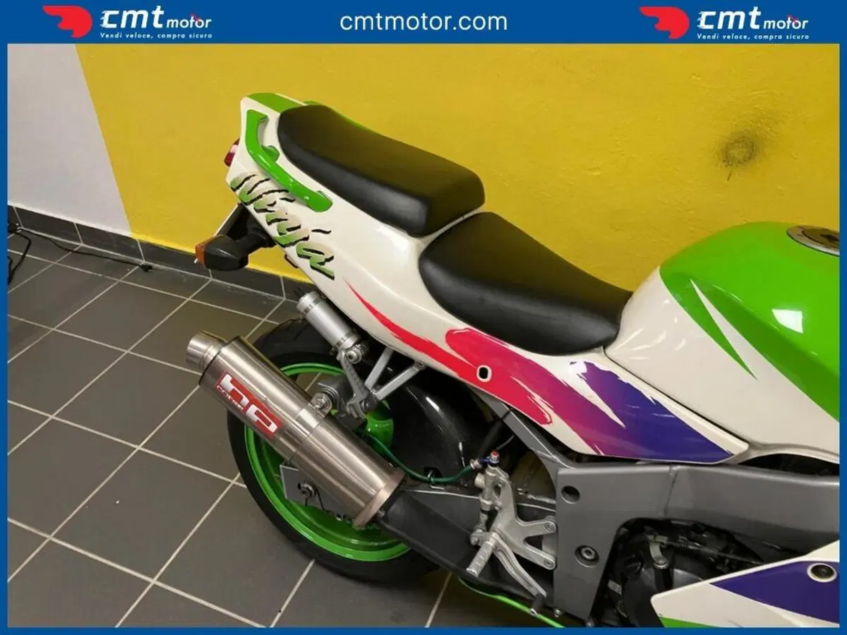 Kawasaki Ninja 600 ZX-6R (1995 - 97) (9)