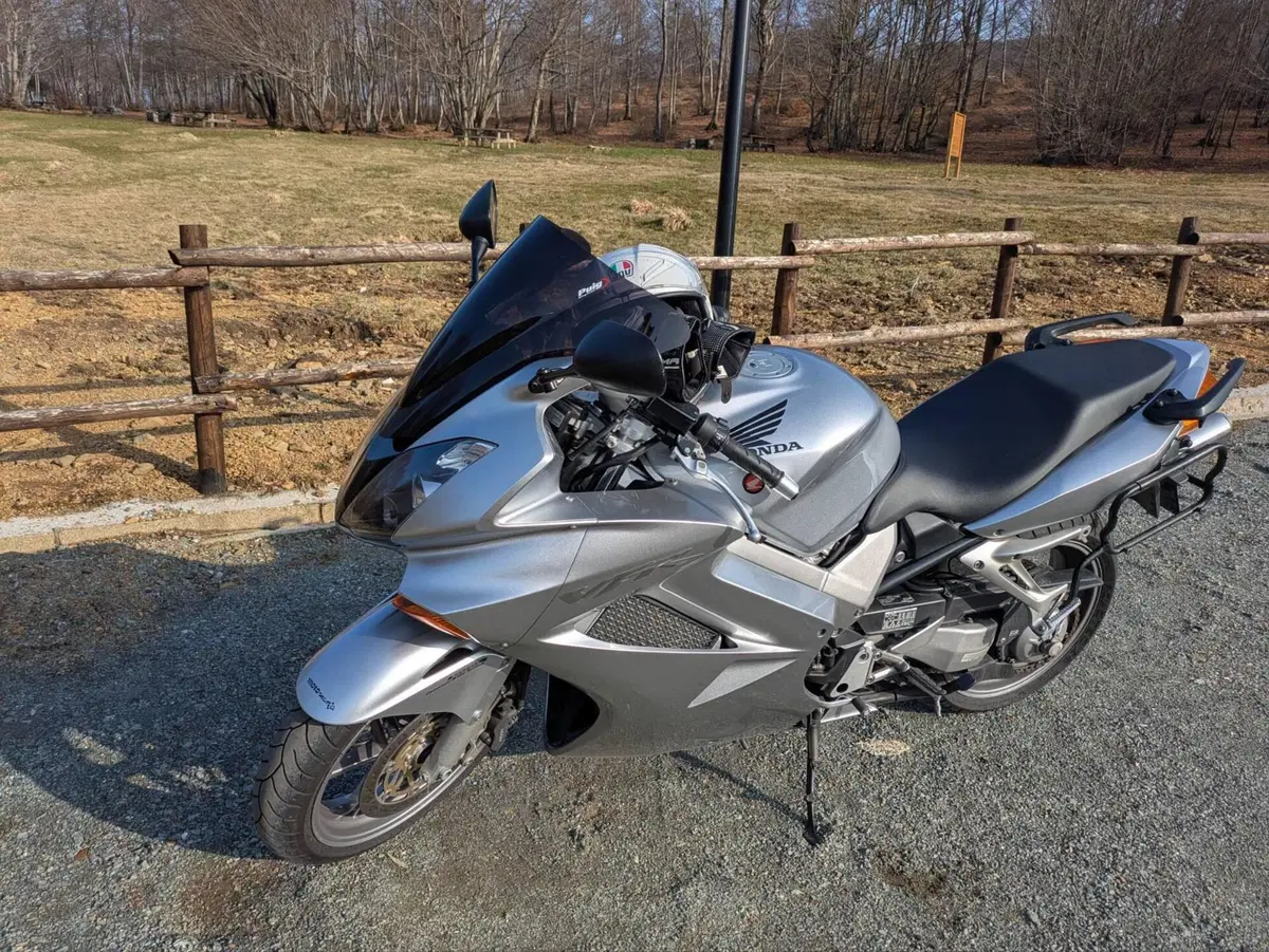 Honda VFR 800 (2006 - 13) (3)