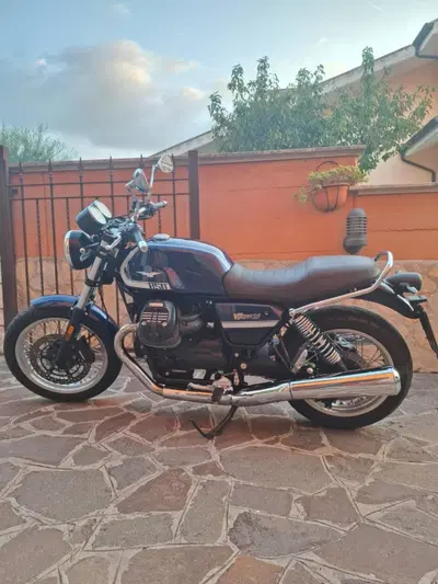 Moto Guzzi V7 Special (2021 - 24) usata