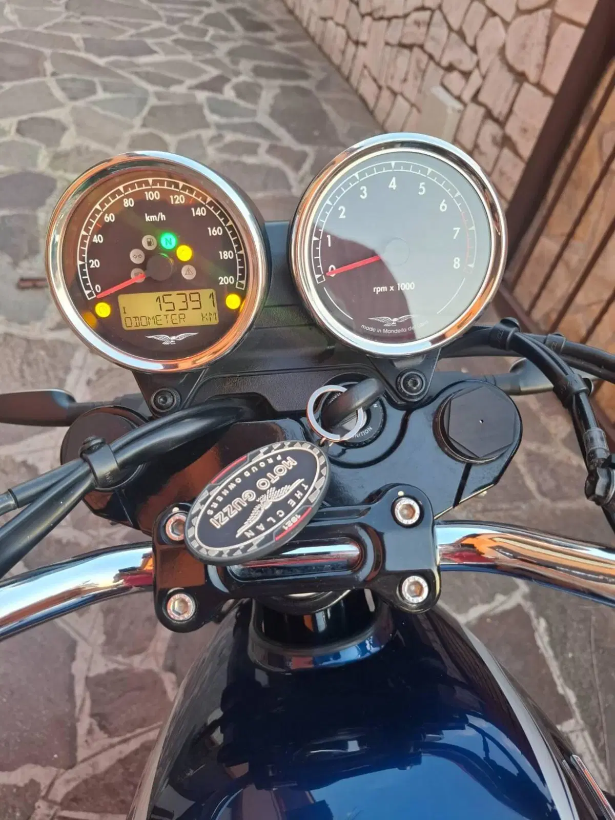 Moto Guzzi V7 Special (2021 - 24) (6)
