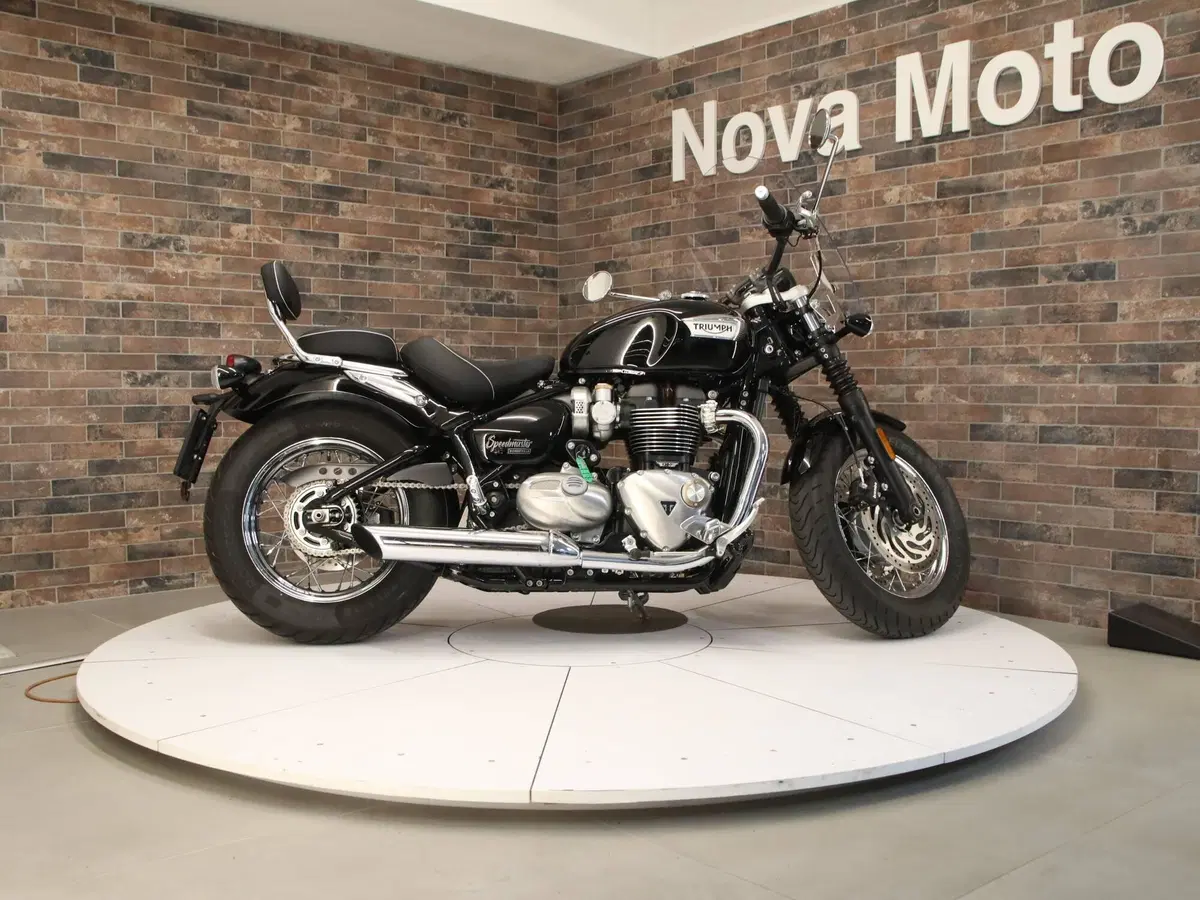 Triumph Bonneville T100 (2026) (7)