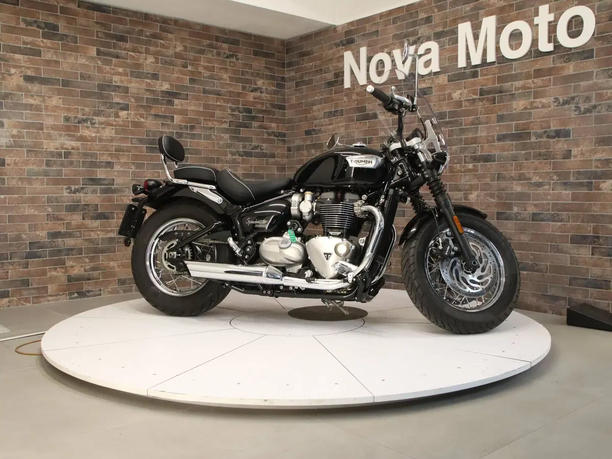 Triumph Bonneville T100 (2026) (6)