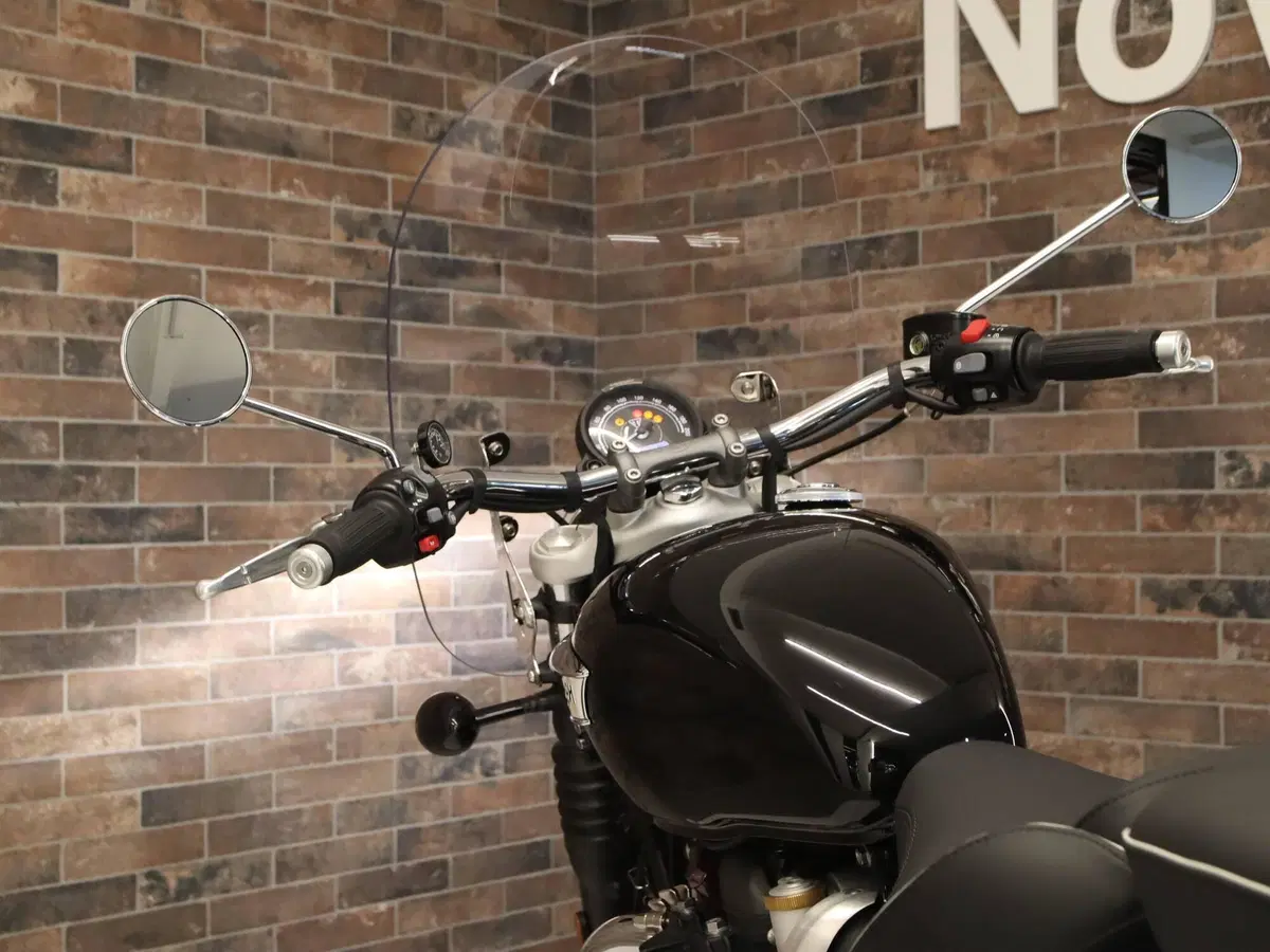Triumph Bonneville T100 (2026) (12)