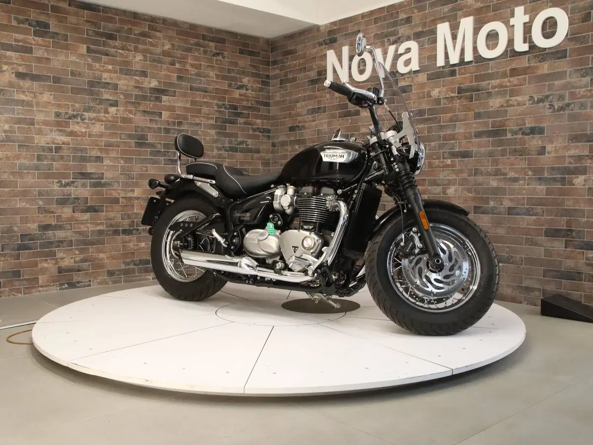 Triumph Bonneville T100 (2026) (5)
