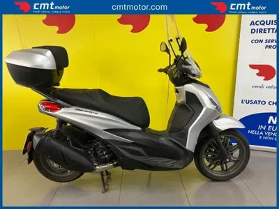 Piaggio Beverly 300 S (2021) usata