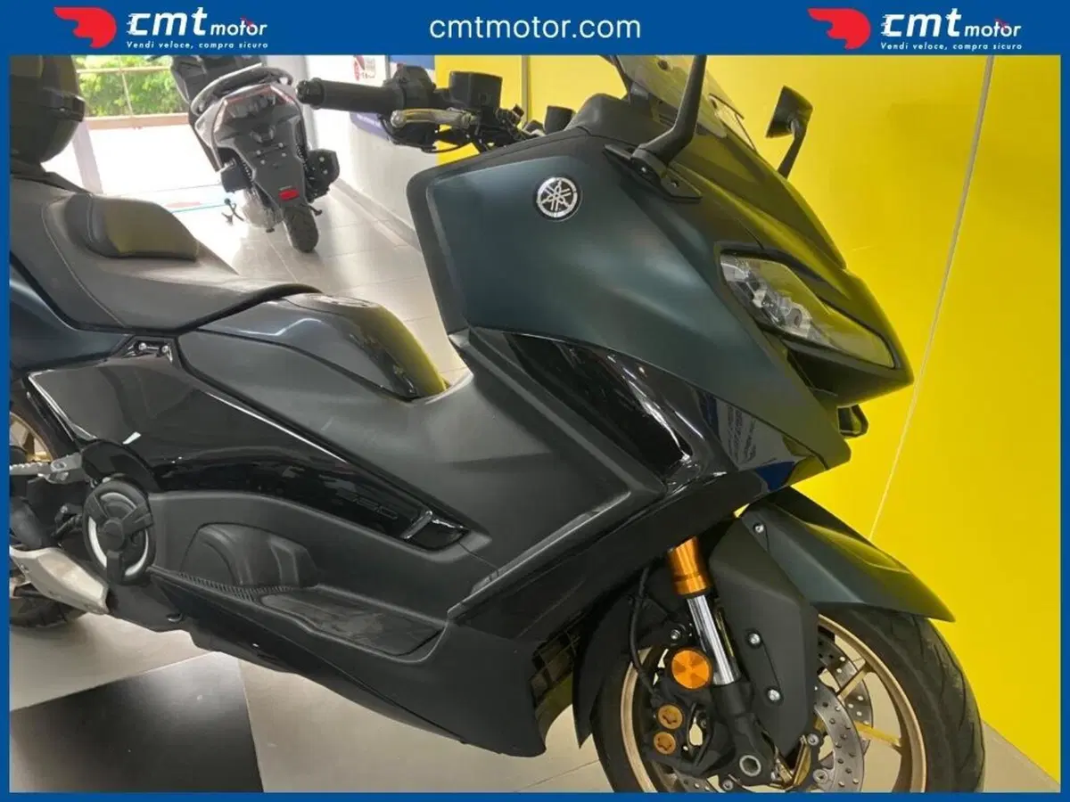 Yamaha T-Max 560 Tech Max (2022 - 24) (10)