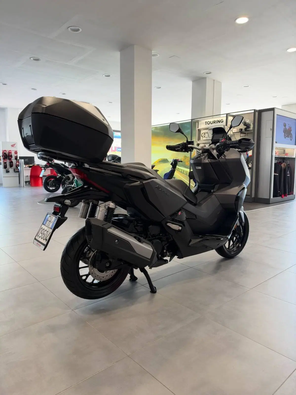 Honda ADV 350 (2022 - 24) (8)