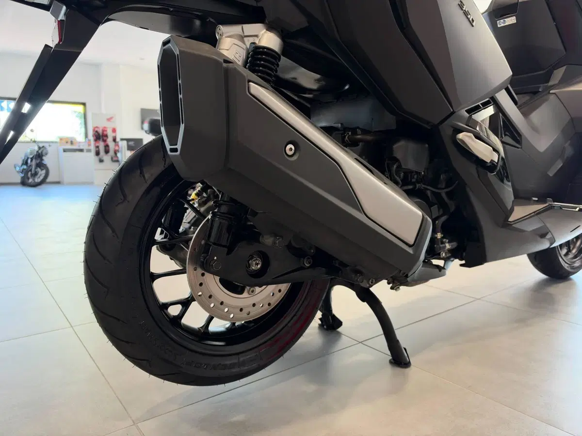 Honda ADV 350 (2022 - 24) (13)