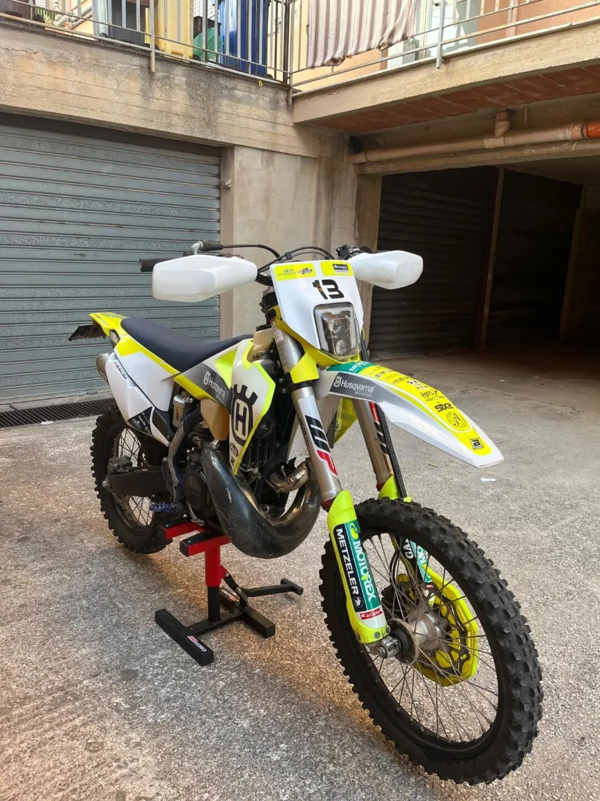 Husqvarna TE 250i (2023) (2)
