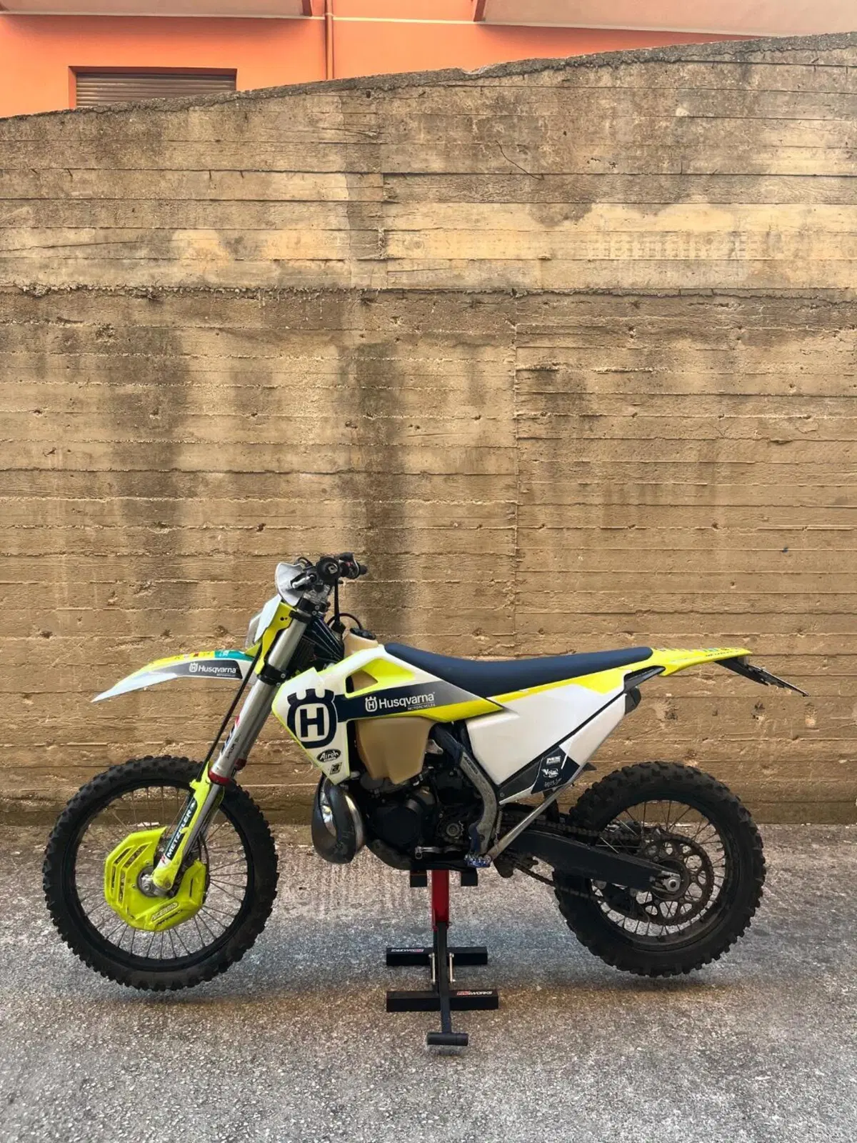 Husqvarna TE 250i (2023) (3)