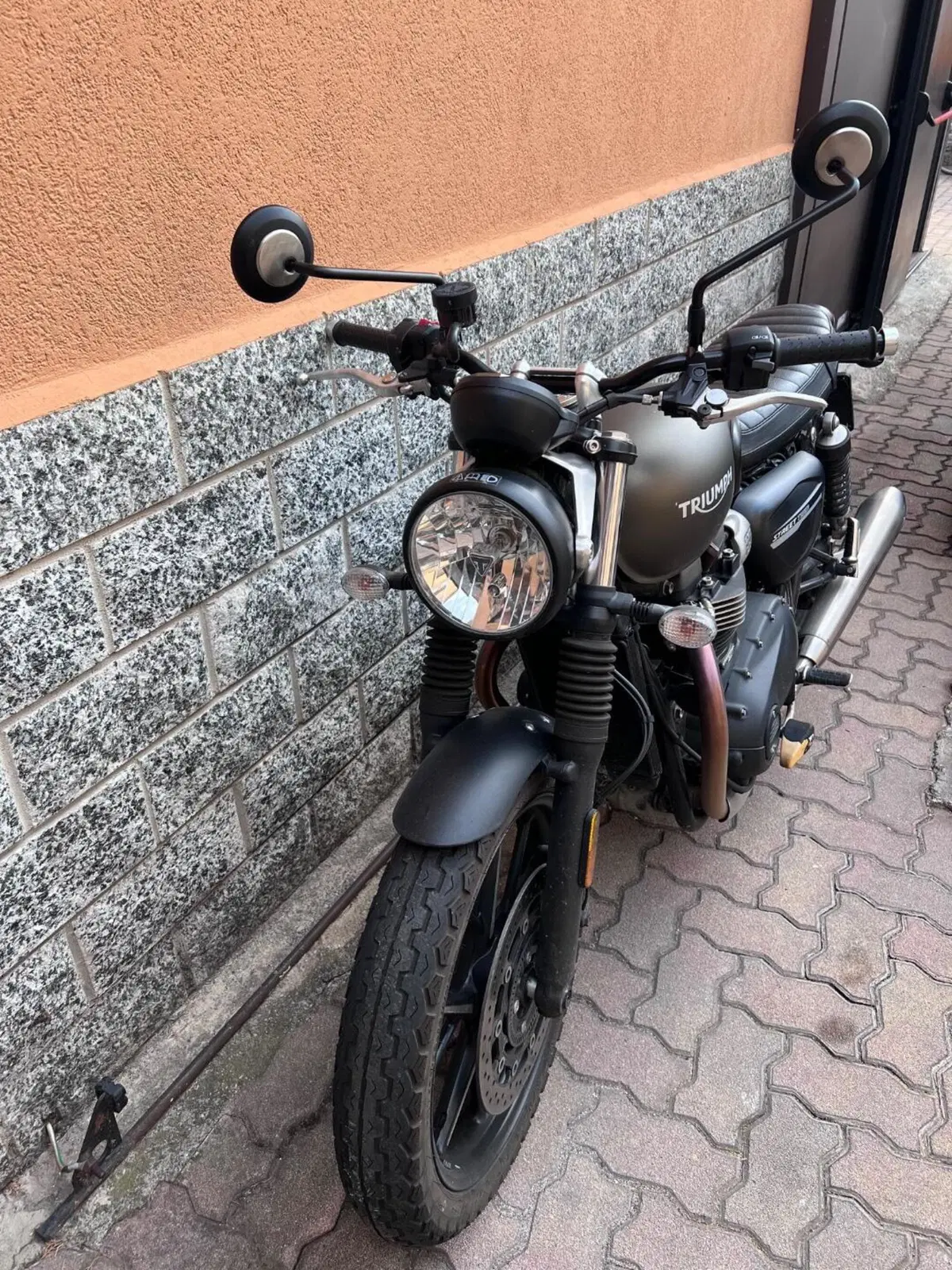 Triumph Street Twin 900 (2019 - 20) (4)