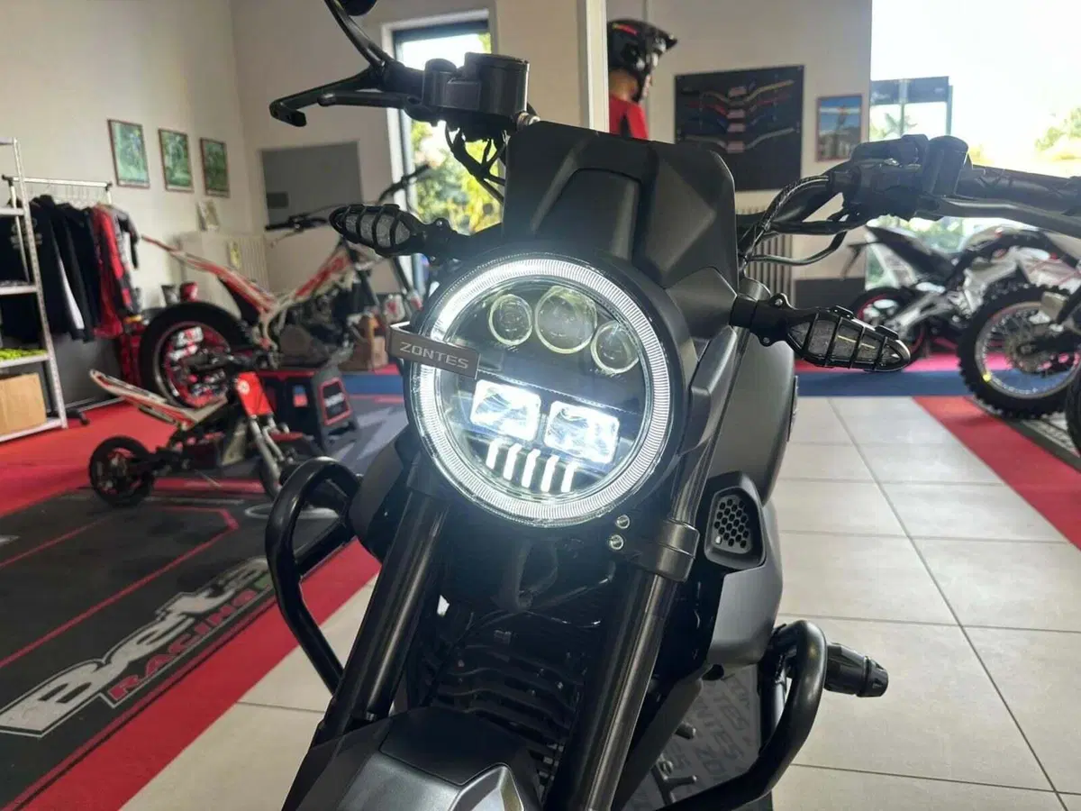 Zontes ZT125-G1 (2020 - 24) (12)