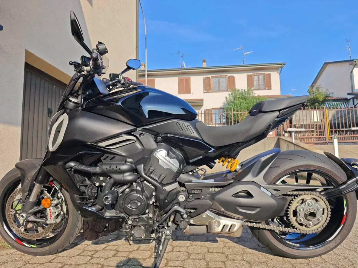 Ducati Diavel V4 (2023 - 26) (3)