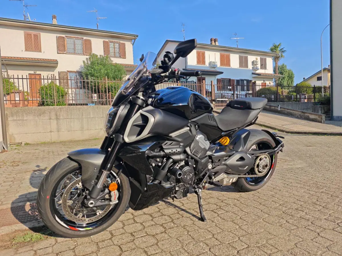 Ducati Diavel V4 (2023 - 26) (5)
