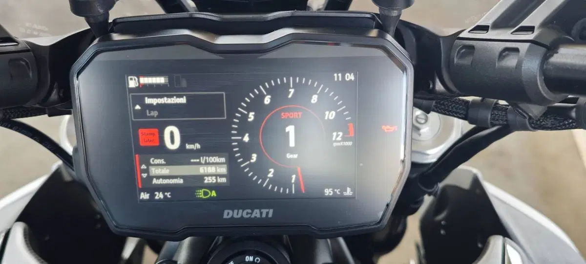 Ducati Diavel V4 (2023 - 26) (8)