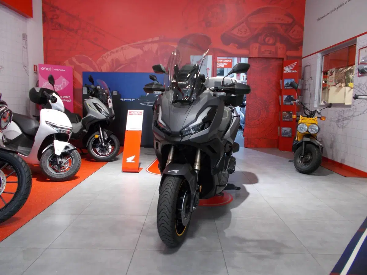 Honda ADV 350 (2022 - 24) (4)