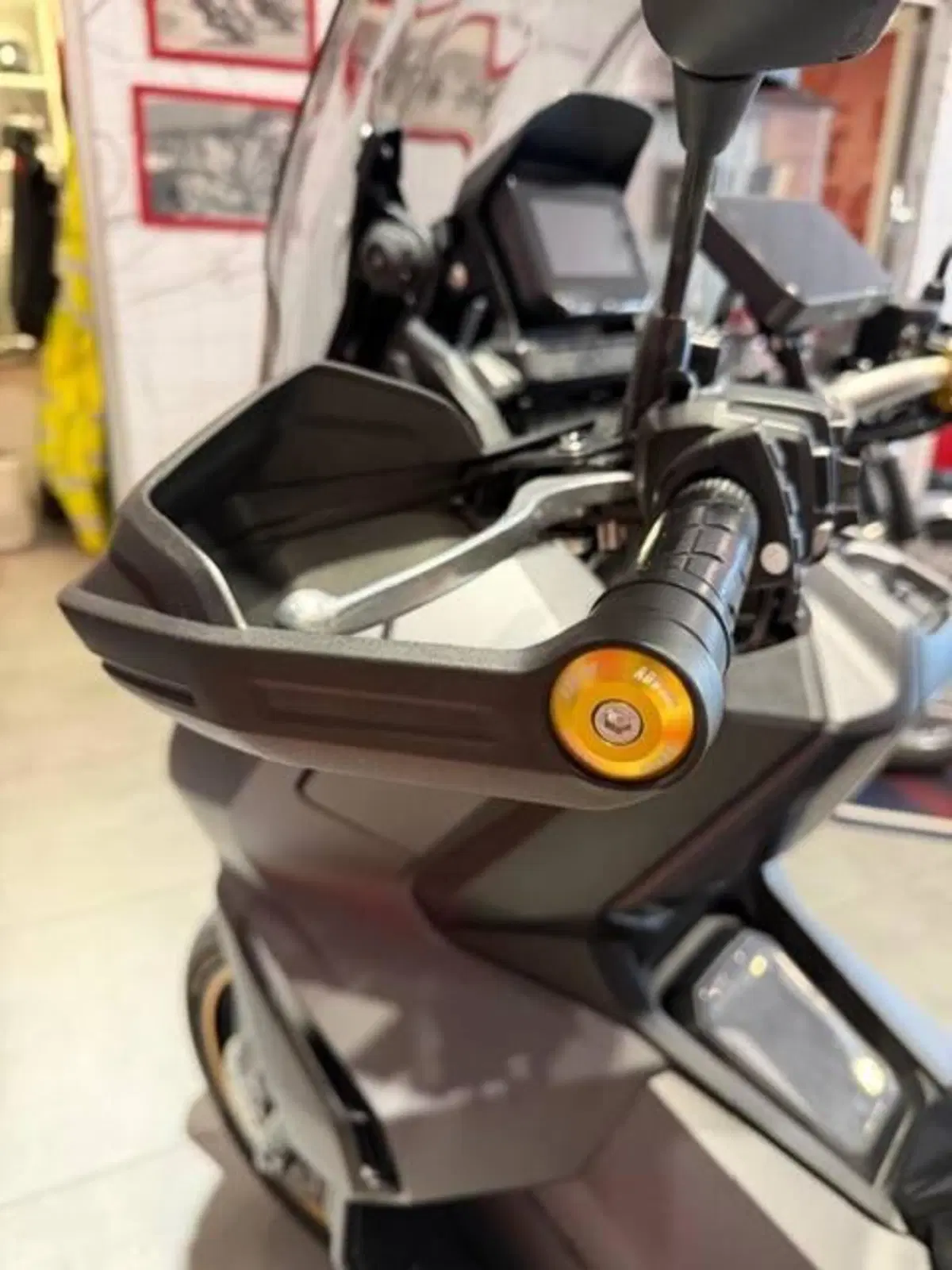 Honda ADV 350 (2022 - 24) (16)