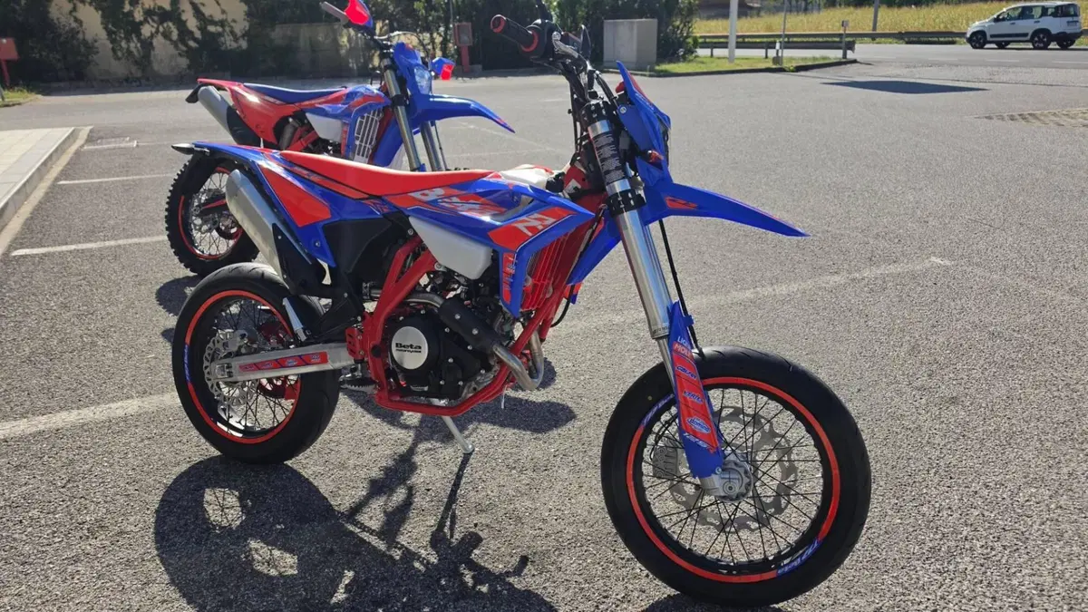 Betamotor RR 125 4T Motard R (2025 - 26) (4)