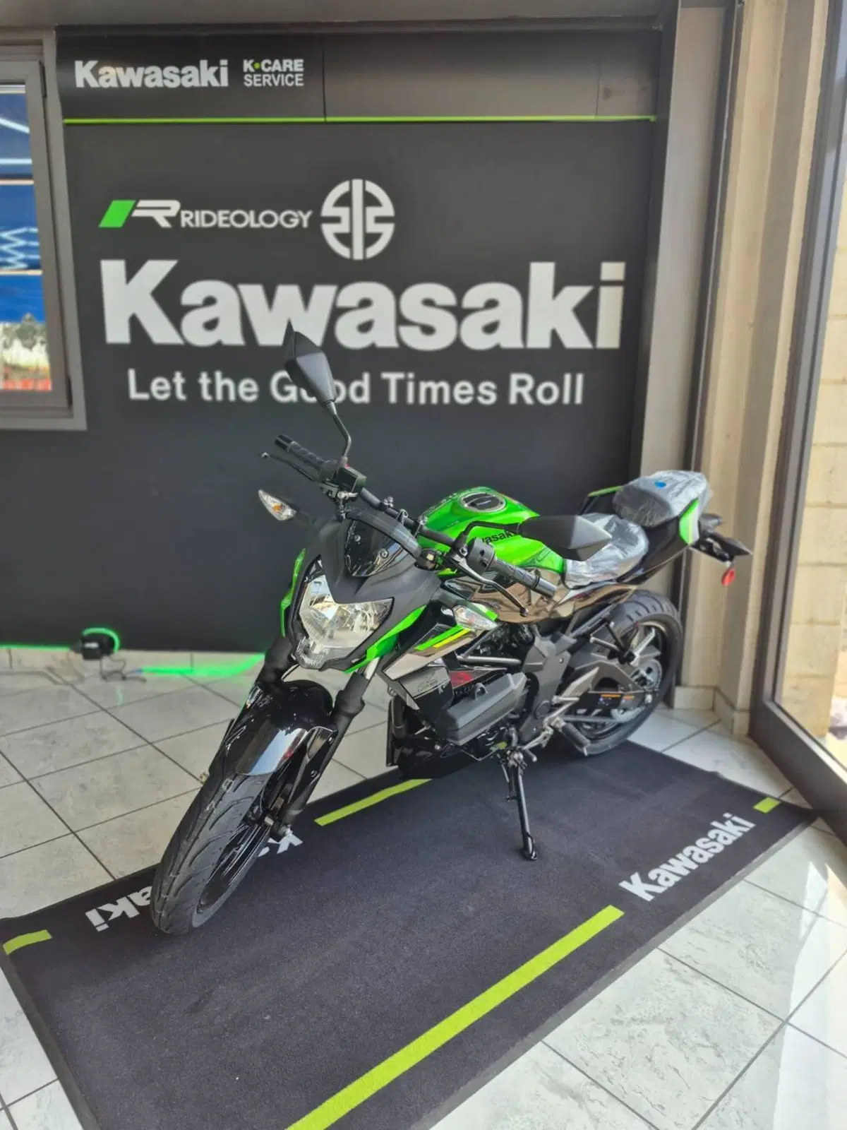 Kawasaki Z 125 (2025 - 27) (8)