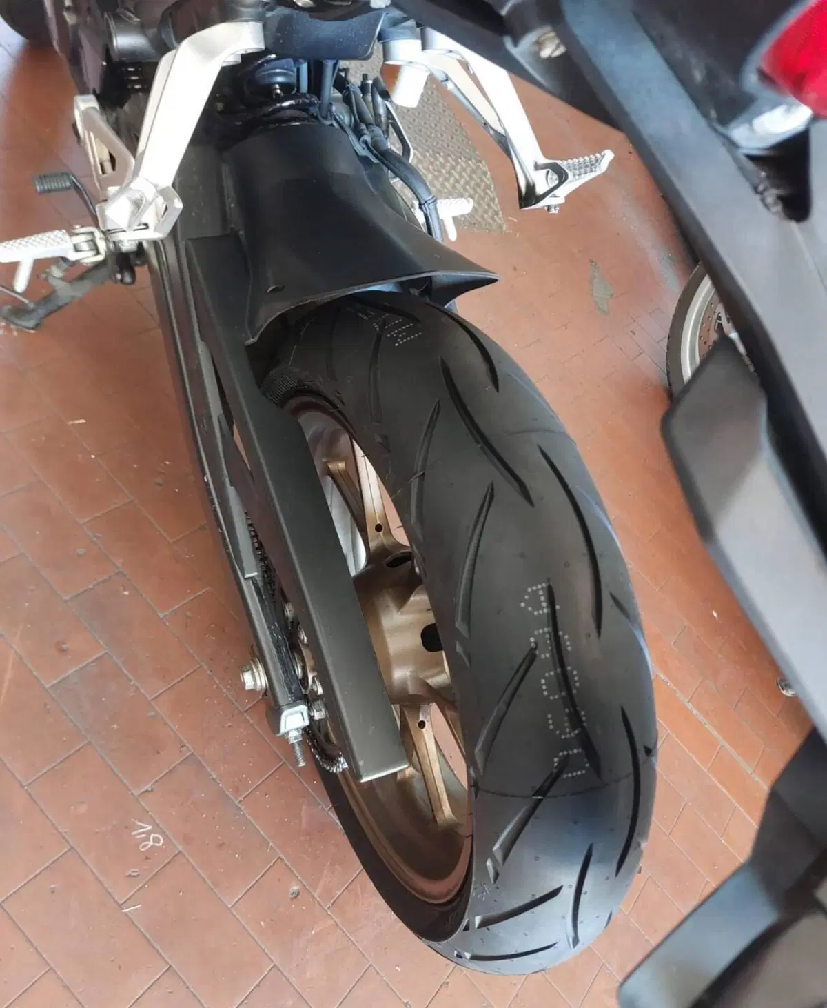 Honda CB 125 R (2021 - 23) (6)