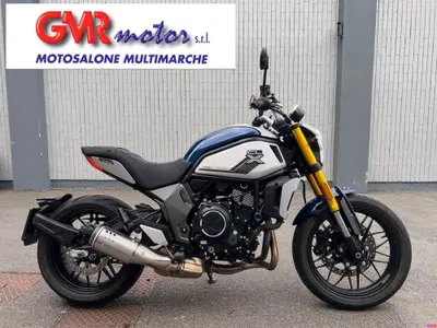 CFMOTO 700CL-X Heritage (2021 - 26) usata