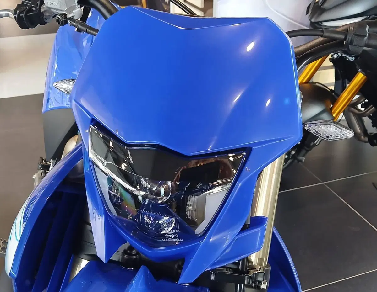 Yamaha YZ 125 (2027) (2)