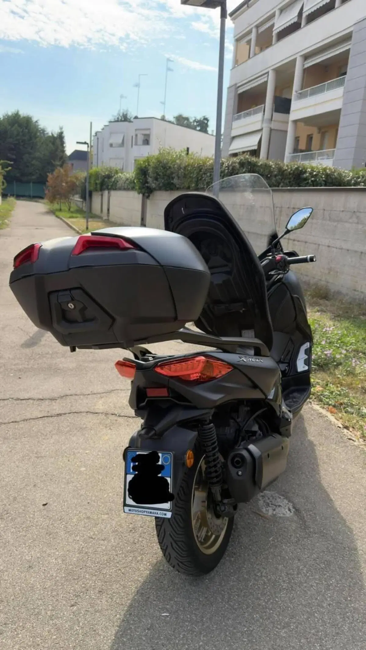 Yamaha X-Max 300 Tech Max (2021 - 24) (8)