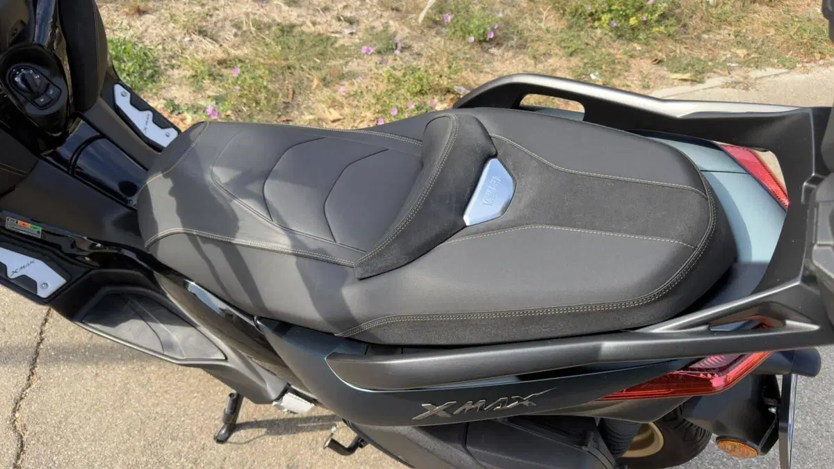 Yamaha X-Max 300 Tech Max (2021 - 24) (13)