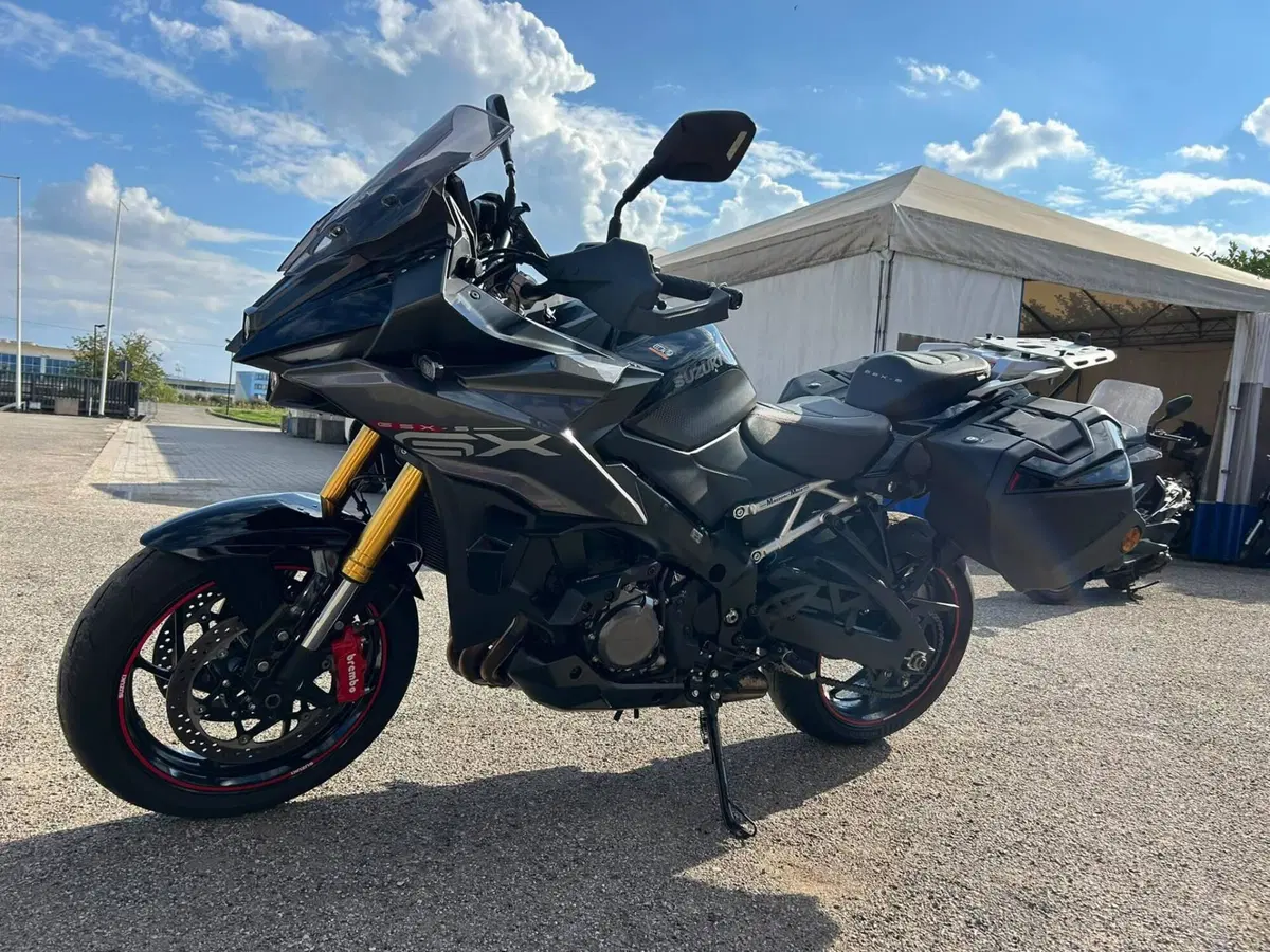 Suzuki GSX-S1000GX Sport (2024 - 26) (9)