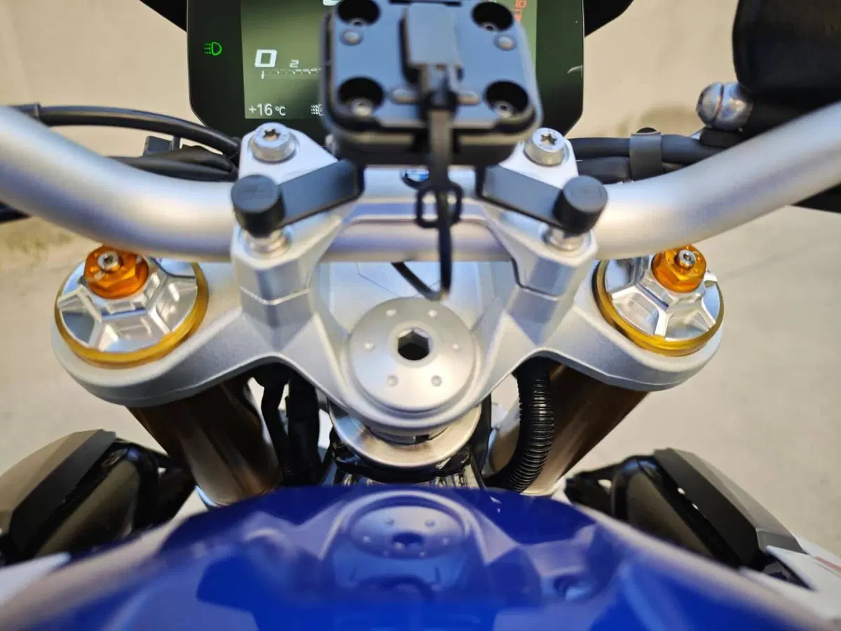 Bmw F 900 R (2021 - 24) (11)