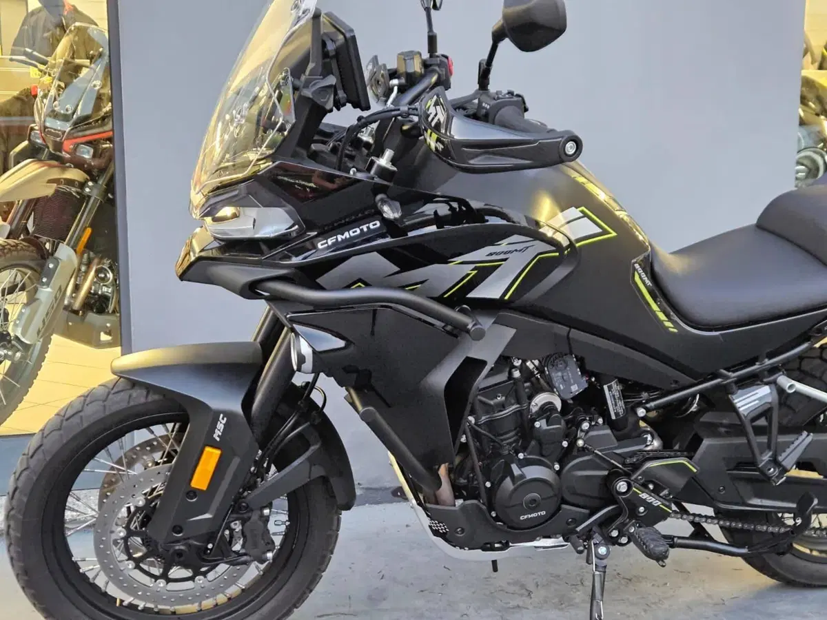 CFMOTO 800MT Explore (2023 - 26) (8)